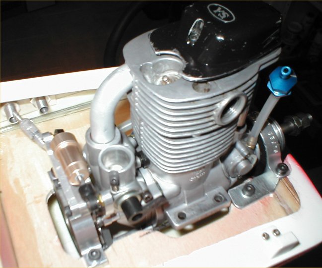 ExtraV2Motore3.JPG (62076 byte)